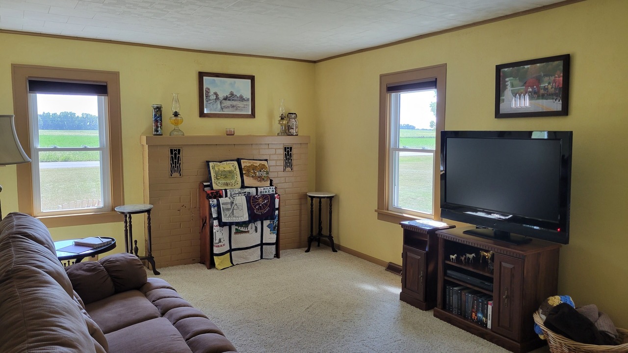 Photo of Livingroom in Culver