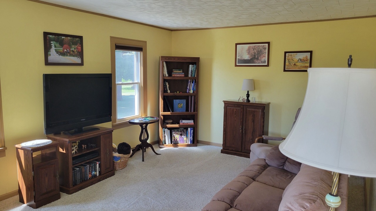 Photo of Livingroom in Culver