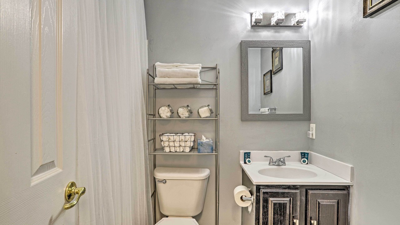 Photo of Bathroom in Dale City