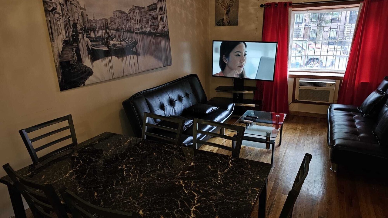 Photo of Livingroom in Bedford-Stuyvesant