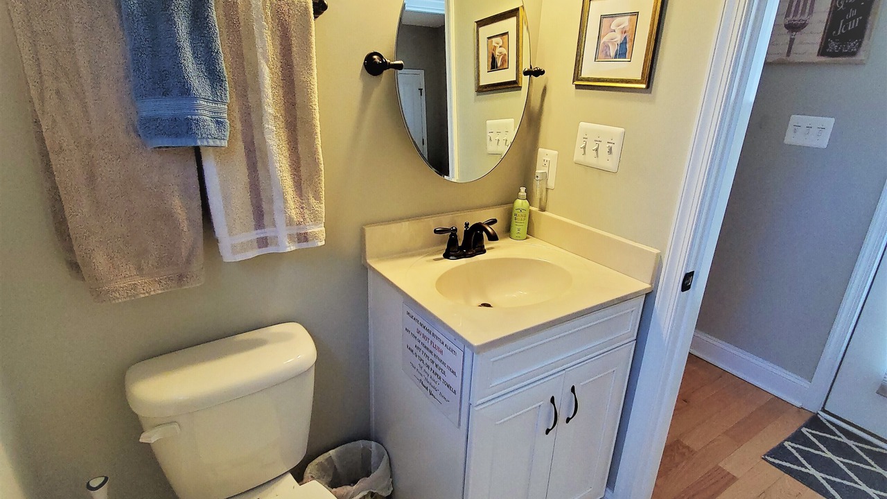 Photo of Bathroom in Colonial Beach