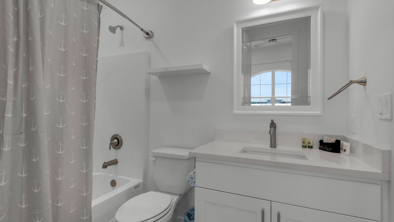 Photo of Bathroom in Gulf Place
