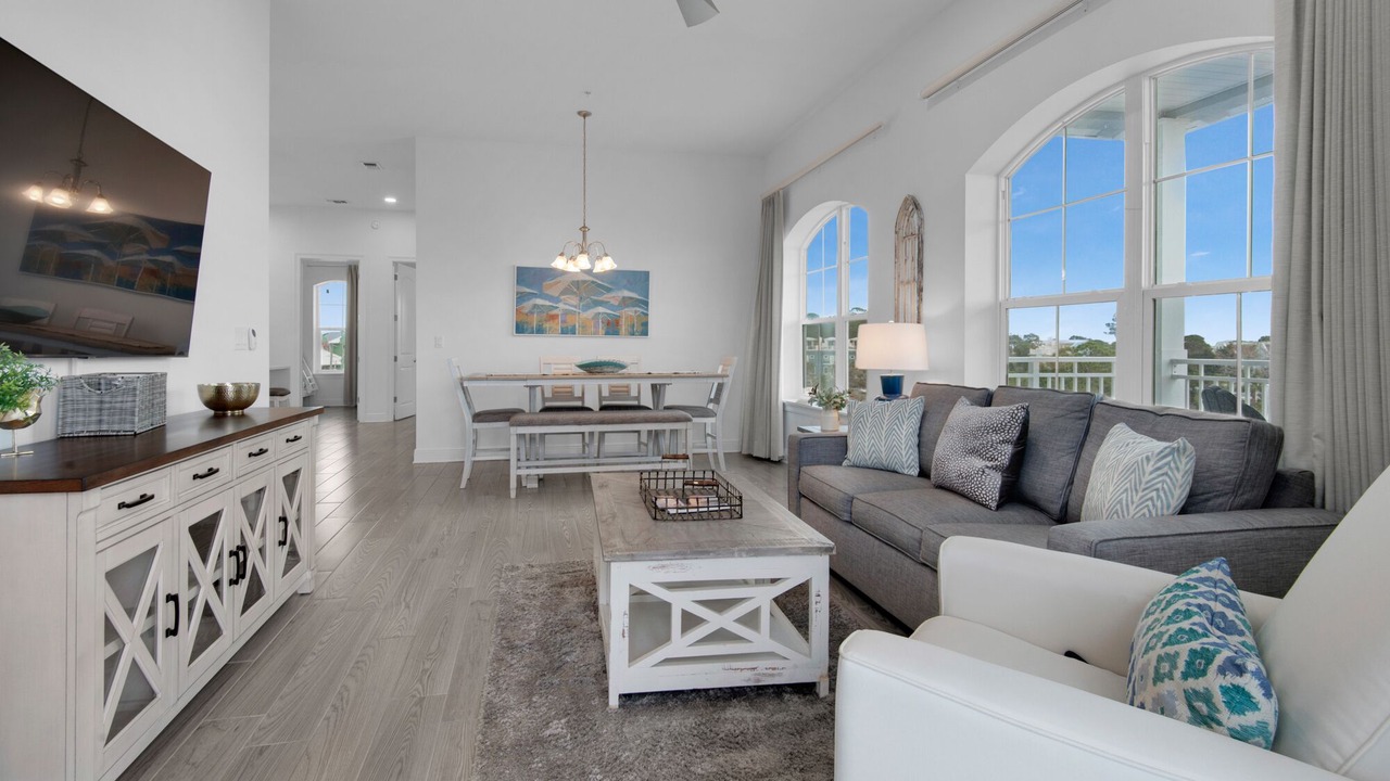 Photo of Livingroom in Gulf Place