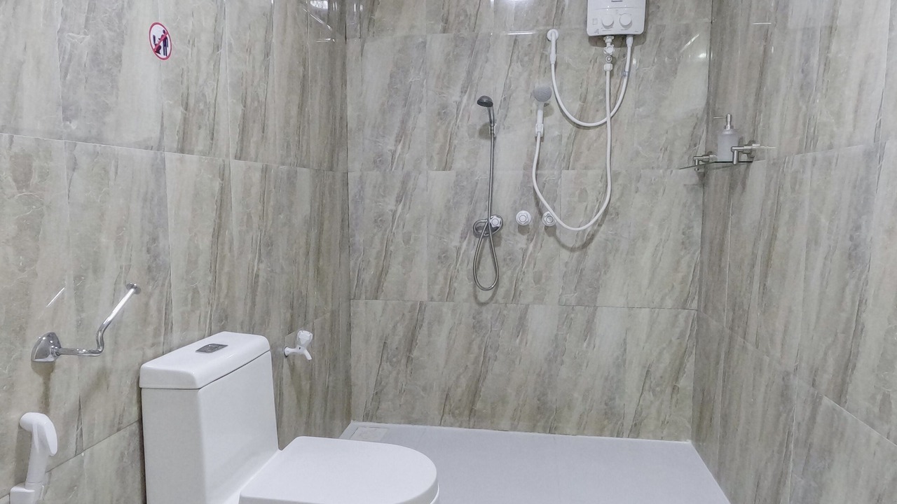 Photo of Bathroom in Mahibadhoo