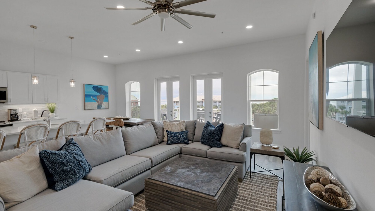 Photo of Livingroom in Gulf Place