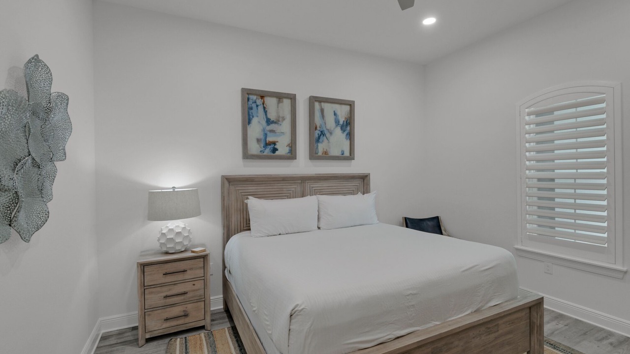 Photo of Bedroom in Gulf Place