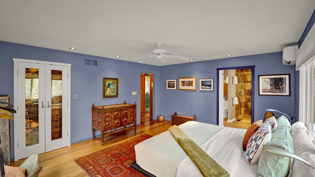 Photo of Bedroom in Batesville