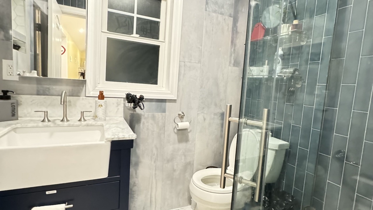 Photo of Bathroom in Bay Shore