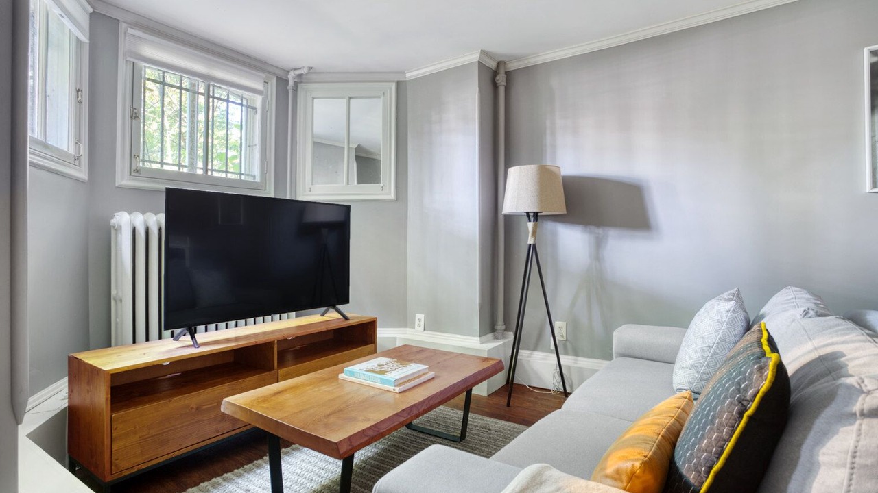 Photo of Livingroom in Logan Circle