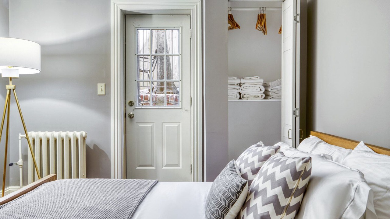 Photo of Bedroom in Logan Circle