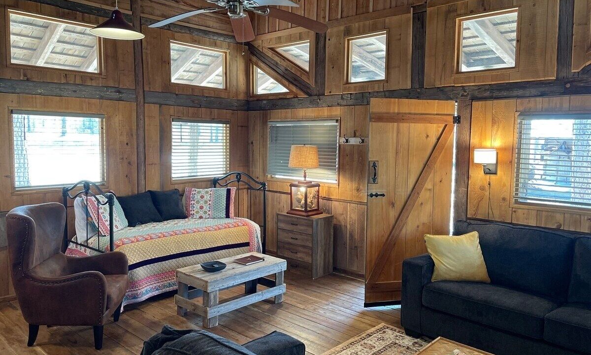 Photo of Livingroom in Tallahassee