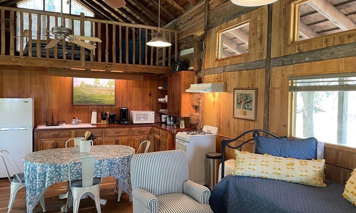 Photo of Livingroom in Tallahassee