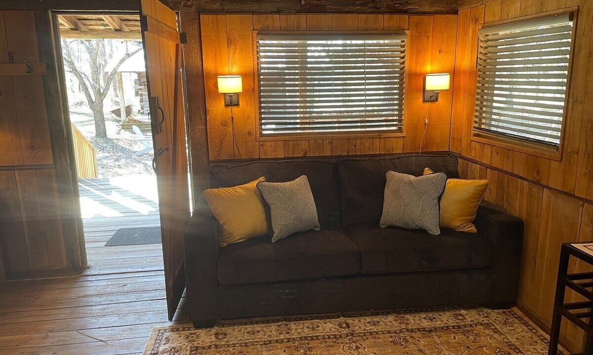 Photo of Livingroom in Tallahassee