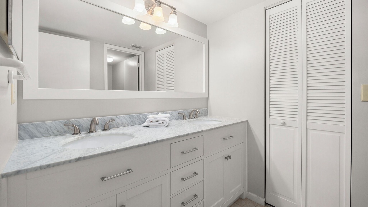 Photo of Bathroom in Butler Beach