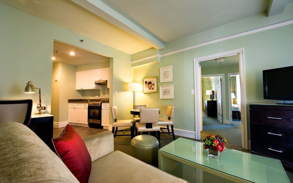 Photo of Livingroom in Central Park West