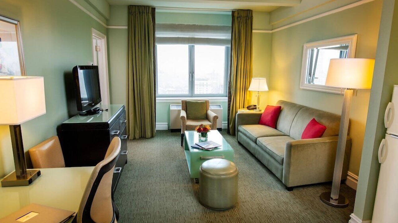 Photo of Livingroom in Central Park West