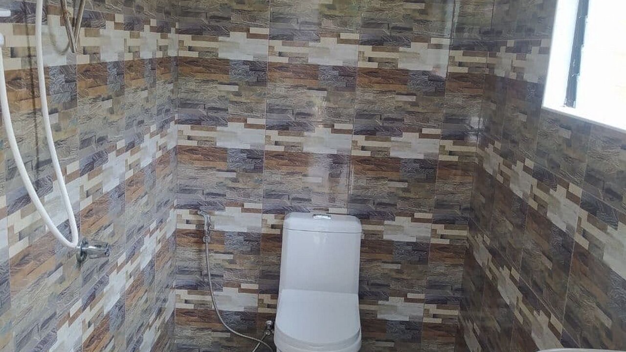 Photo of Bathroom in Basdiot