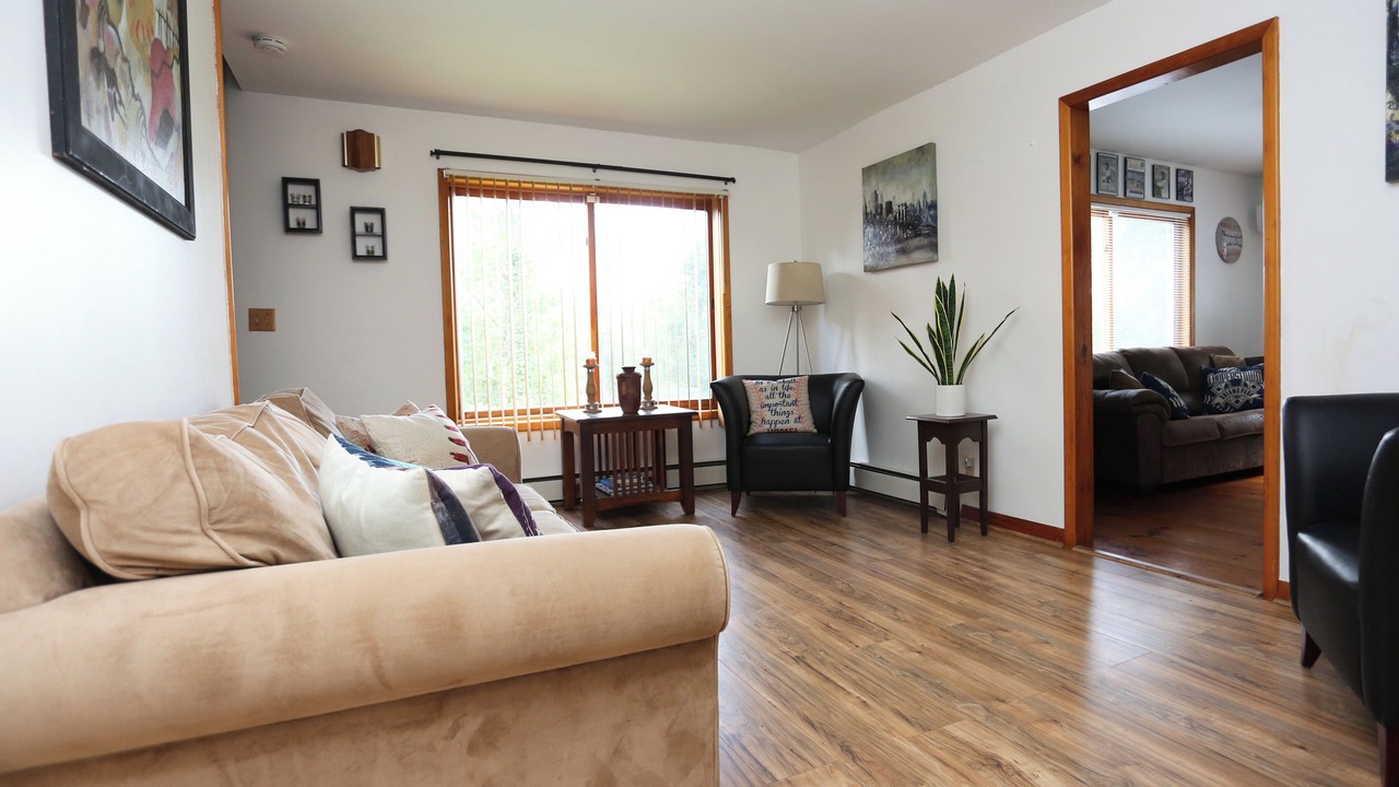 Photo of Livingroom in Milford