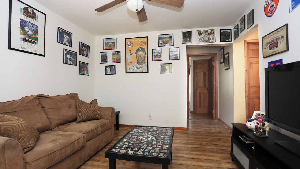 Photo of Livingroom in Milford