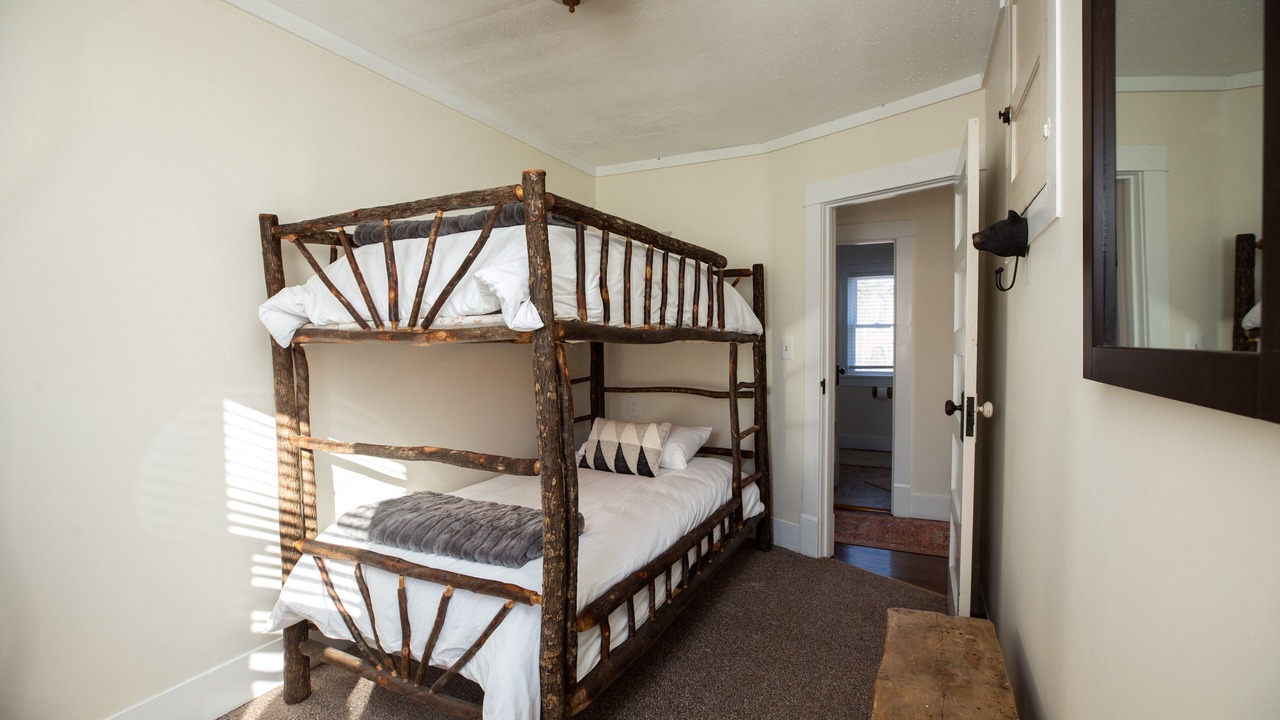 Photo of Bedroom in North Creek
