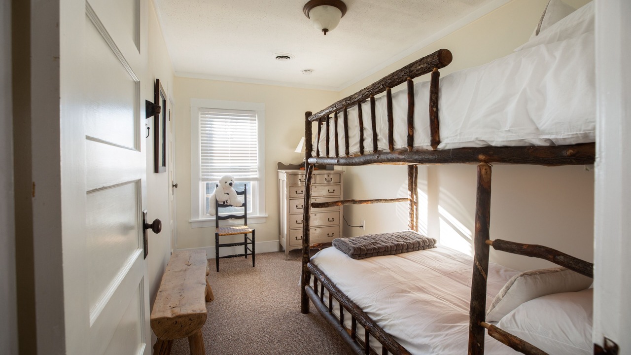 Photo of Bedroom in North Creek