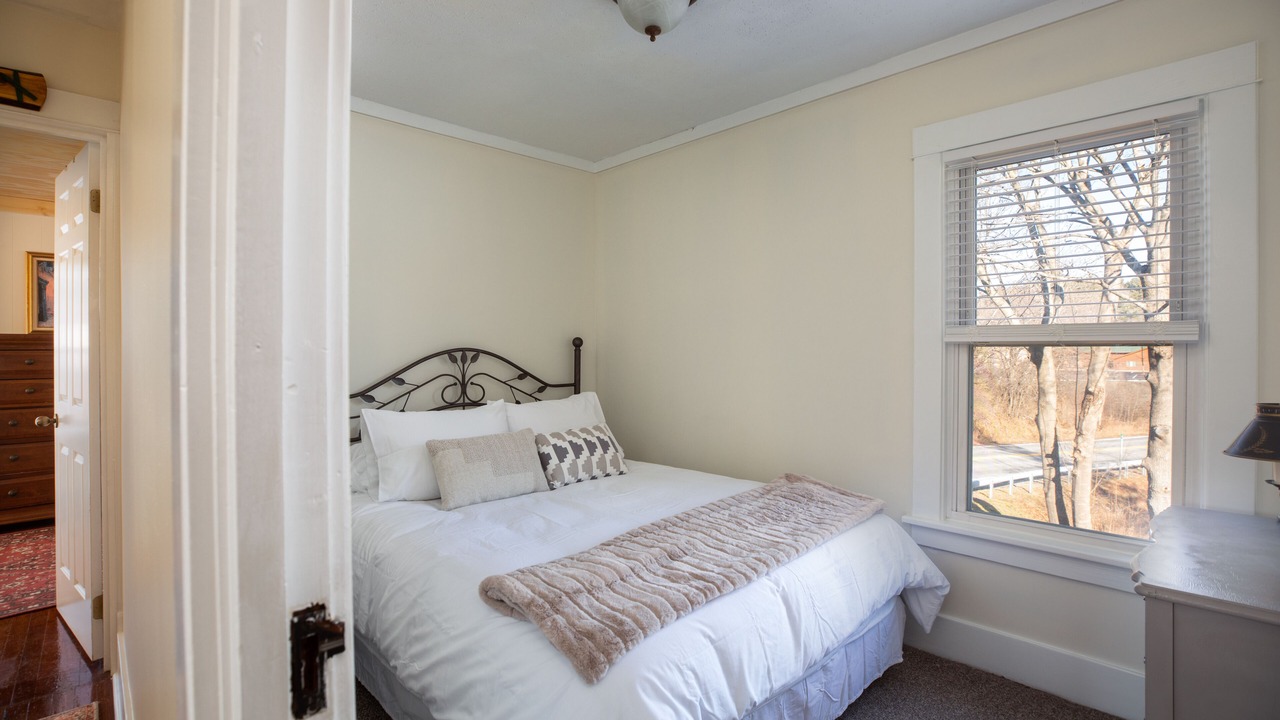 Photo of Bedroom in North Creek