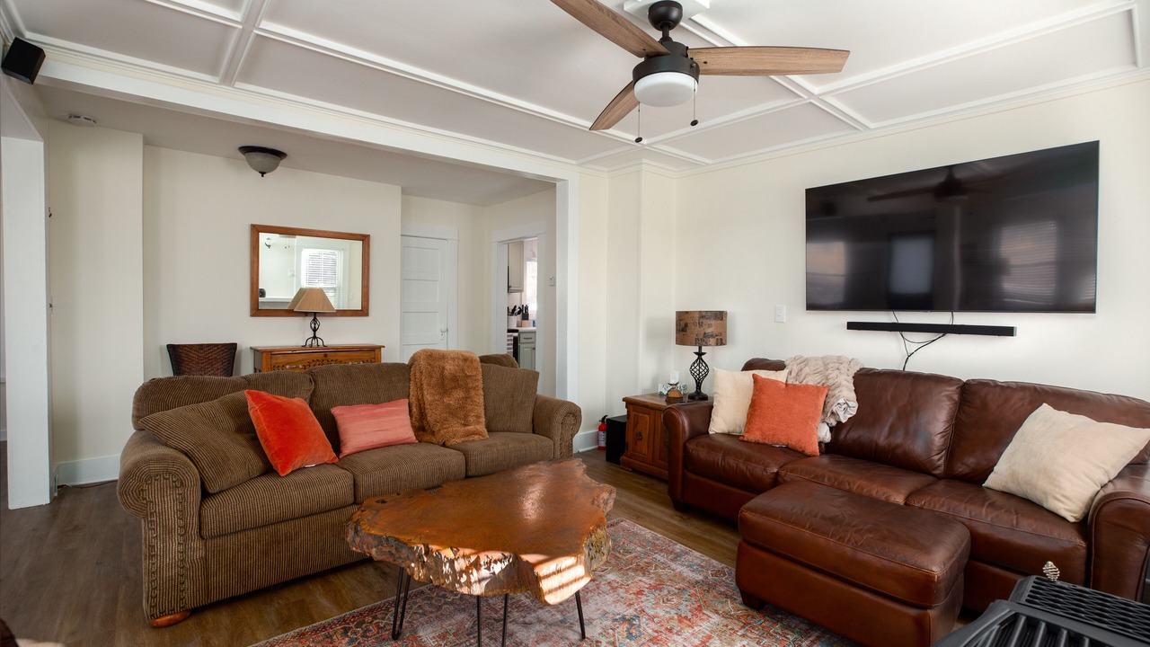 Photo of Livingroom in North Creek
