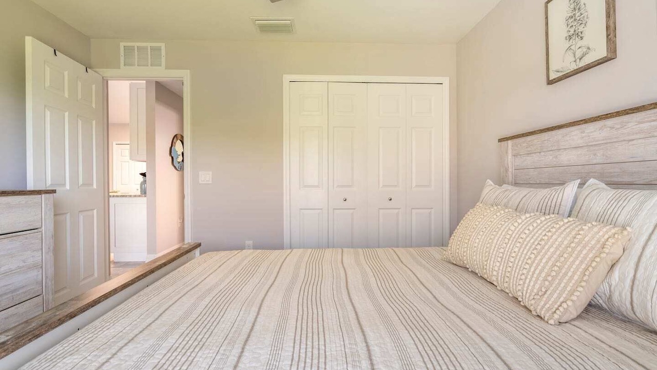 Photo of Bedroom in Burnt Store