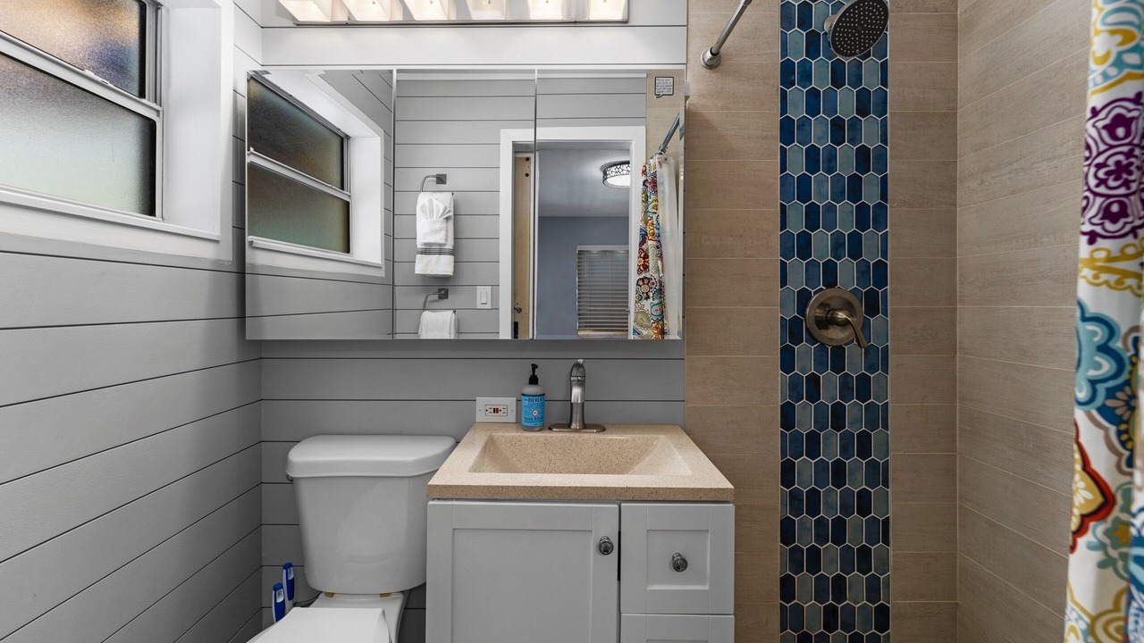 Photo of Bathroom in Cape Caneveral Beach Gardens