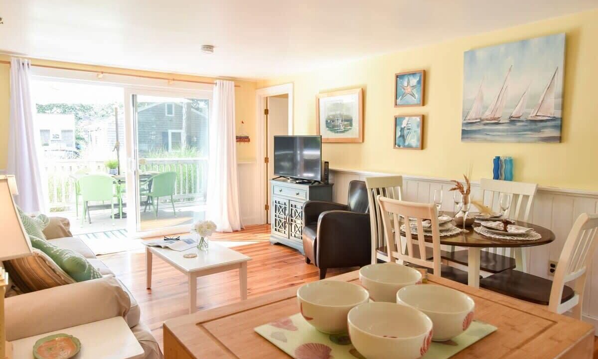 Photo of Livingroom in Wellfleet