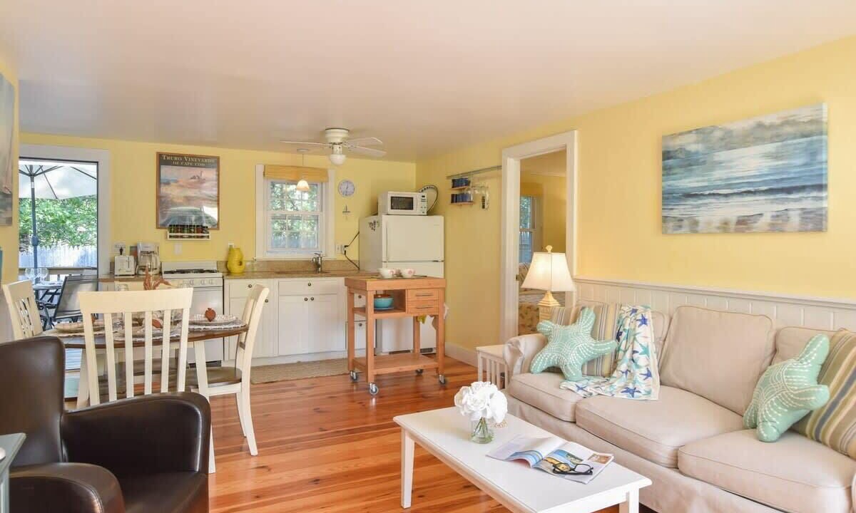 Photo of Livingroom in Wellfleet