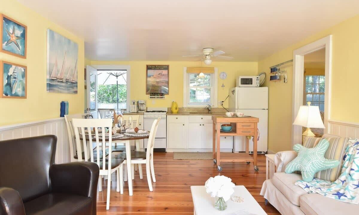 Photo of Livingroom in Wellfleet
