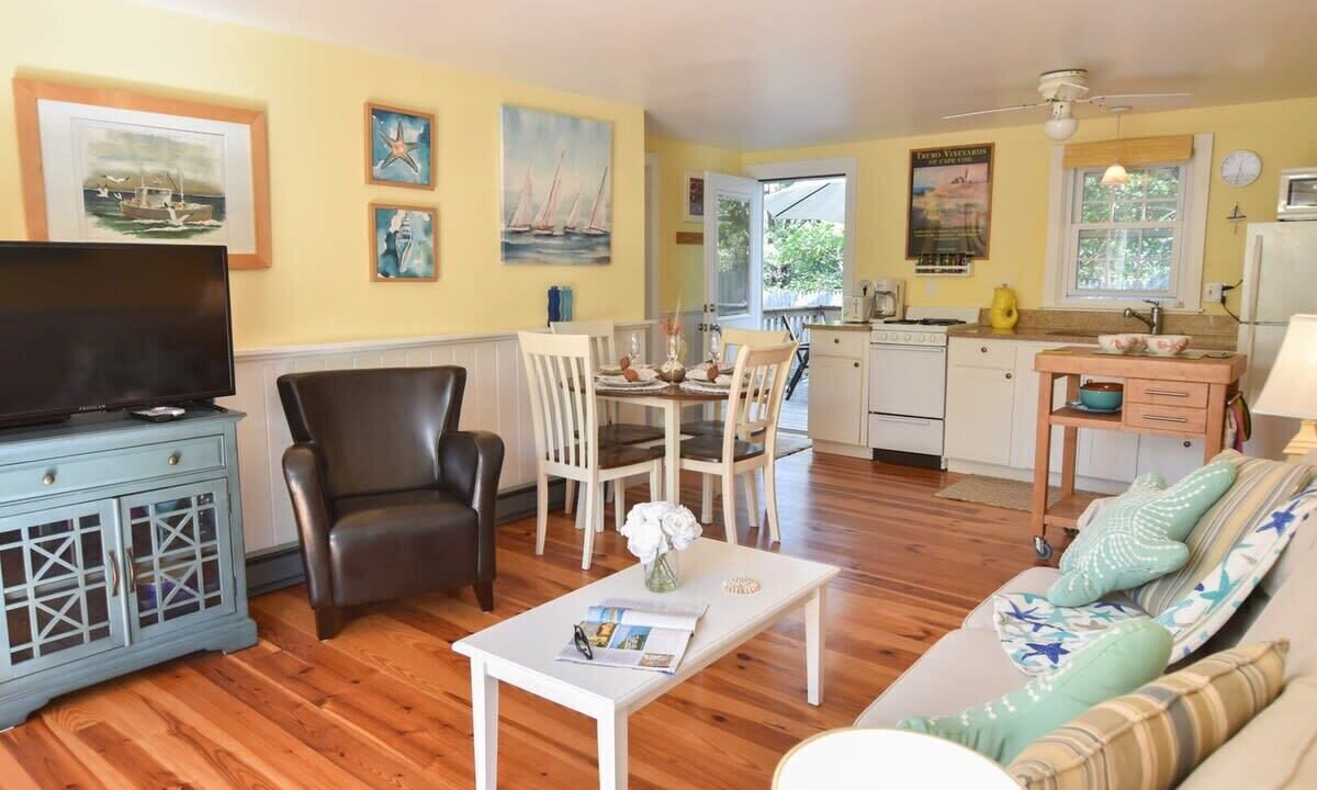 Photo of Livingroom in Wellfleet