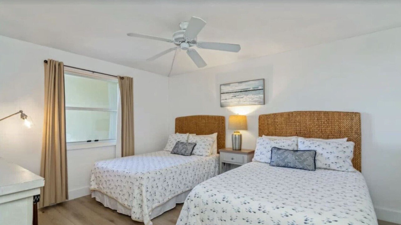 Photo of Bedroom in Miramar Beach