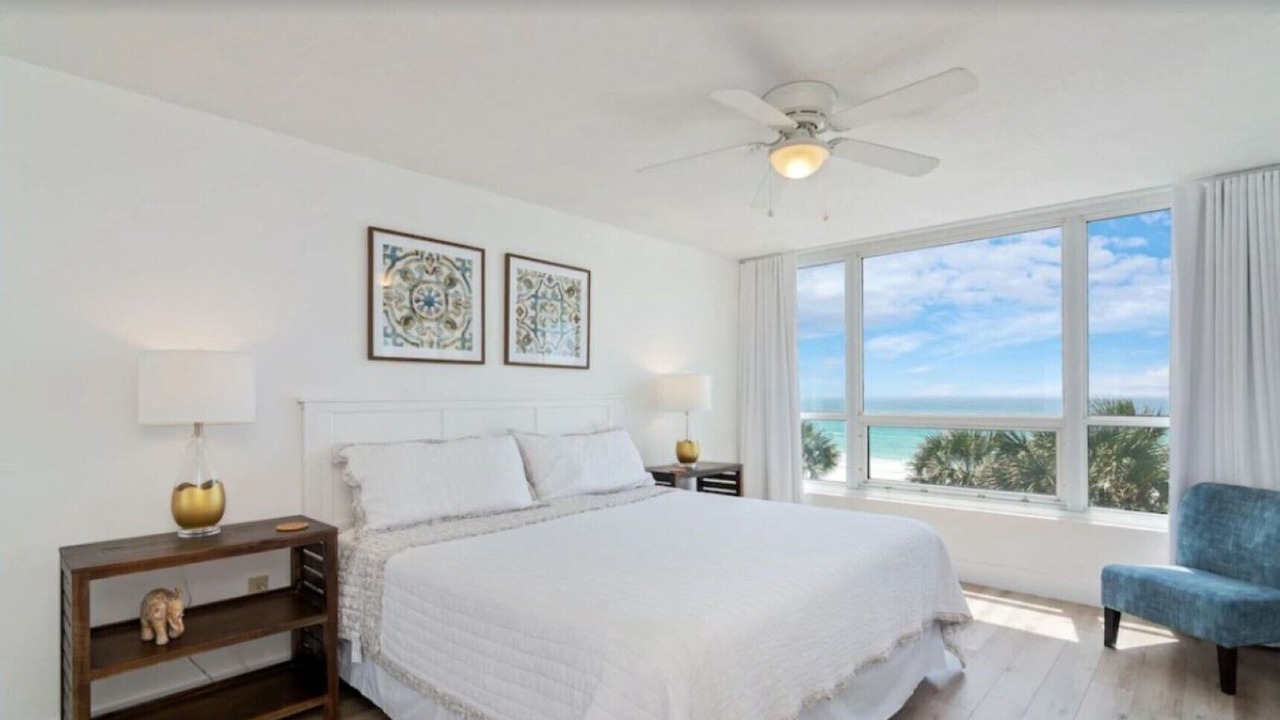 Photo of Bedroom in Miramar Beach