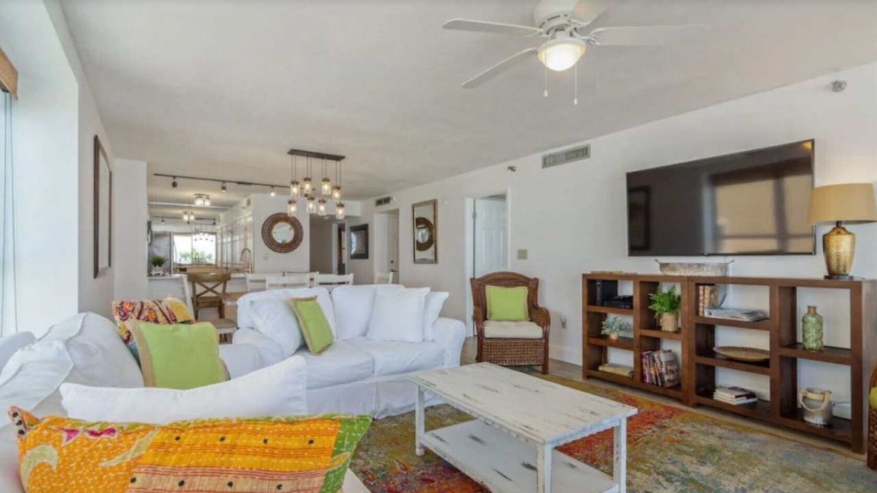 Photo of Livingroom in Miramar Beach