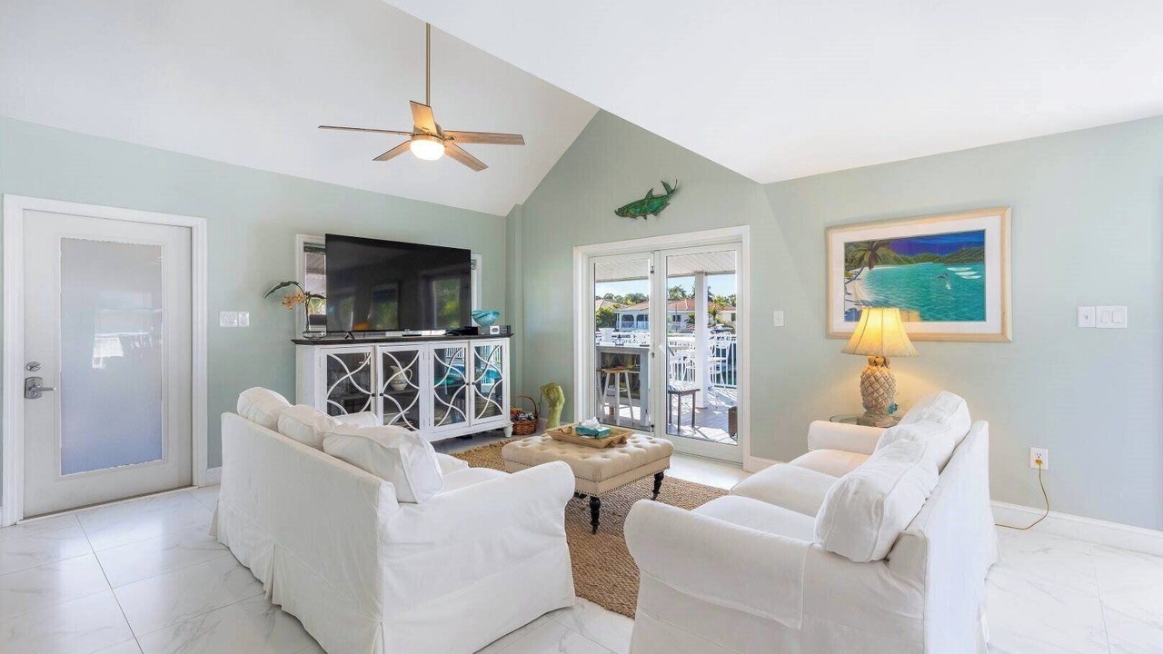 Photo of Livingroom in Marathon