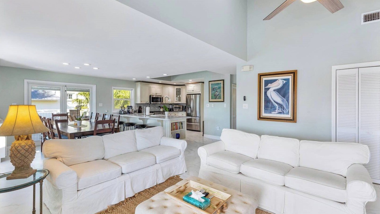 Photo of Livingroom in Marathon