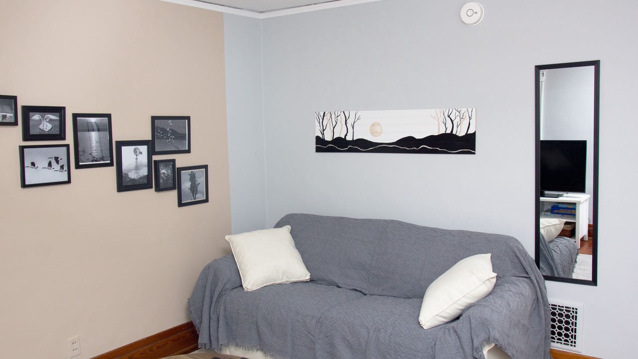 Photo of Livingroom in Niagara Falls