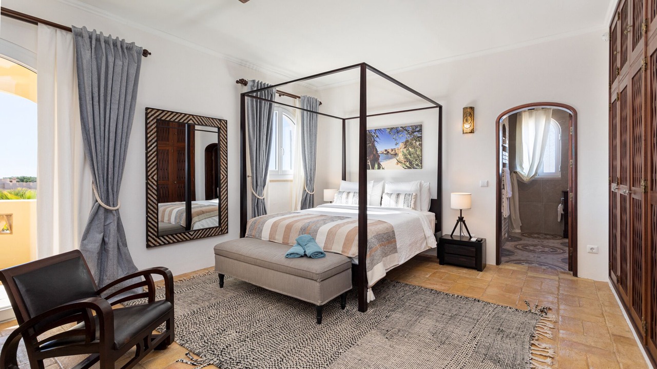 Photo of Bedroom in Faro