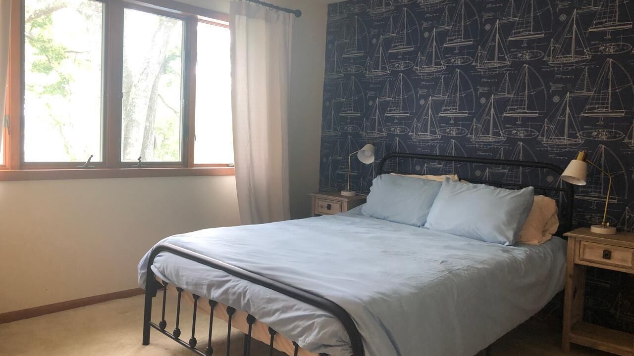 Photo of Bedroom in Weirwood