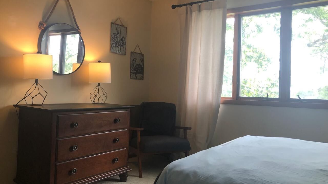 Photo of Bedroom in Weirwood