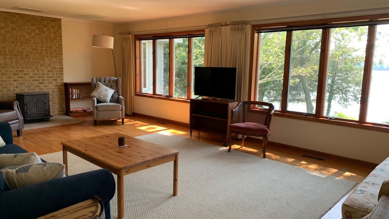 Photo of Bedroom in Weirwood
