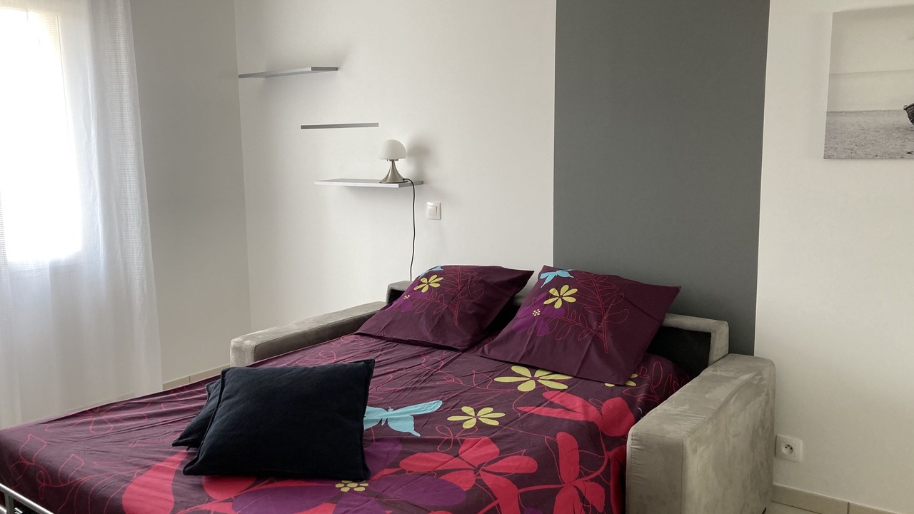 Photo of Bedroom in Entraigues-sur-la-Sorgue