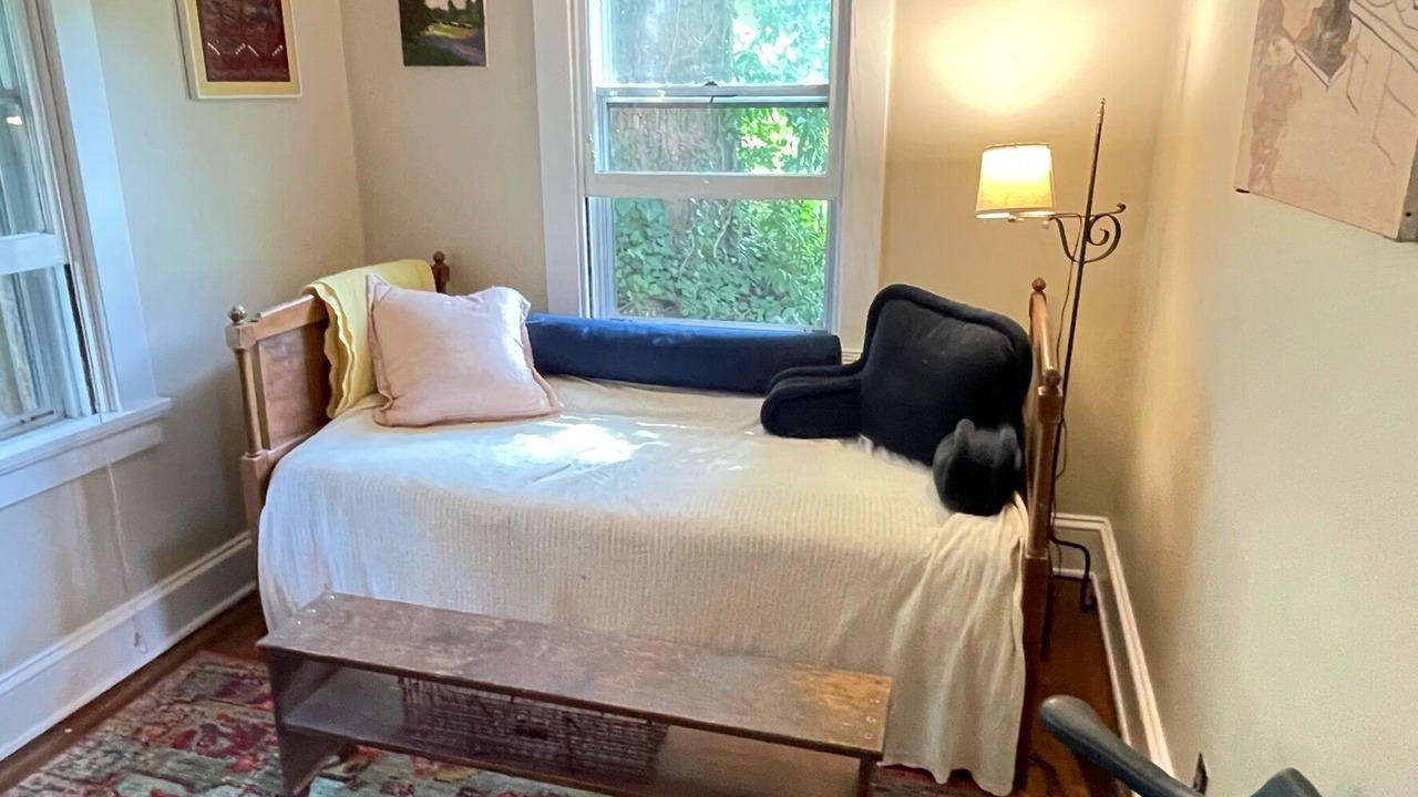 Photo of Bedroom in Warm Springs