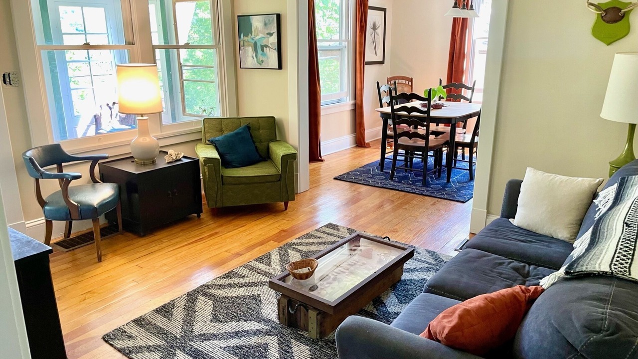 Photo of Livingroom in Warm Springs