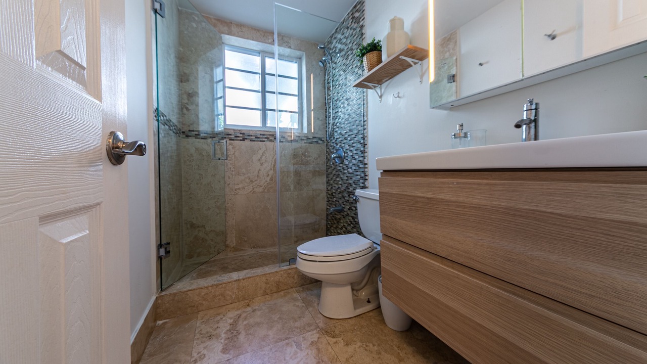 Photo of Bathroom in West Avenue