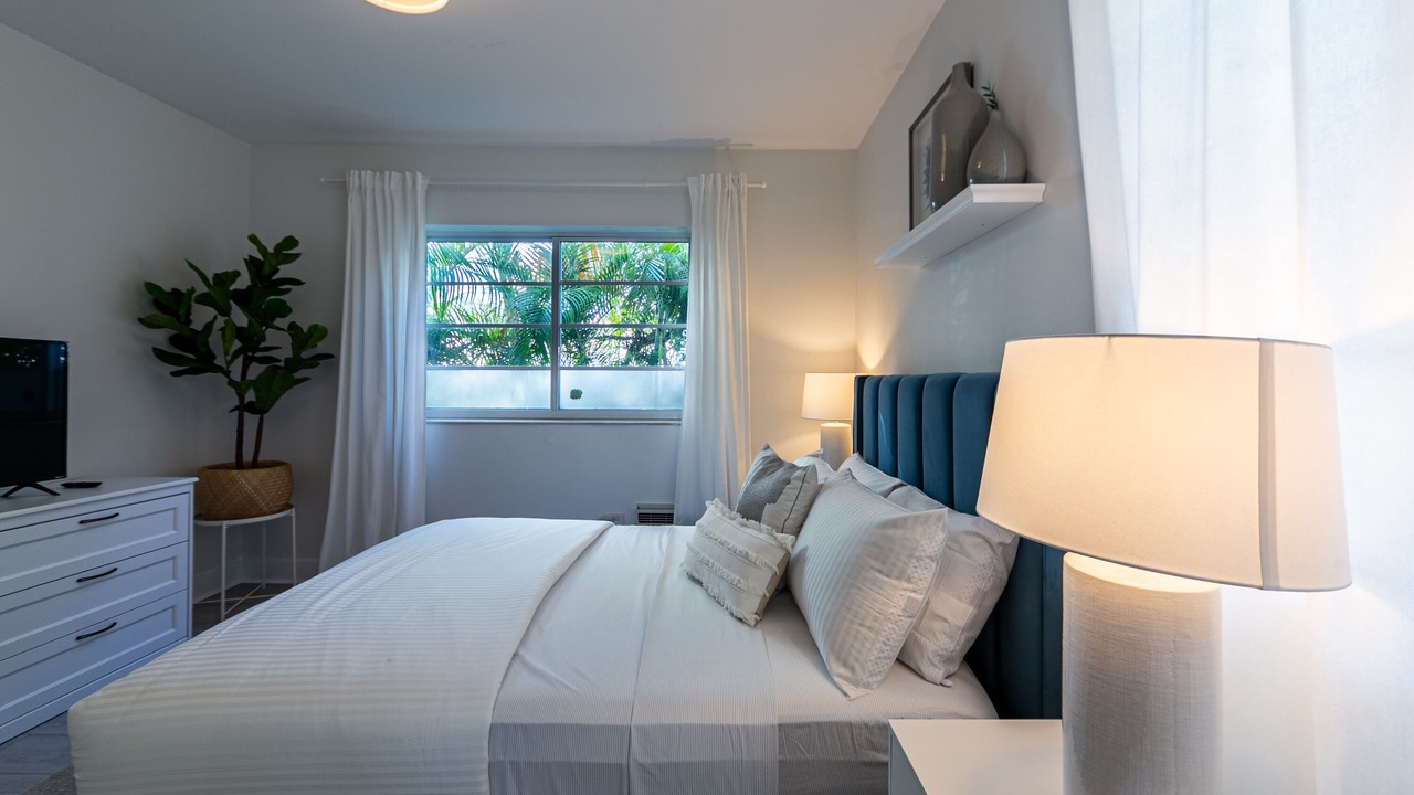Photo of Bedroom in West Avenue