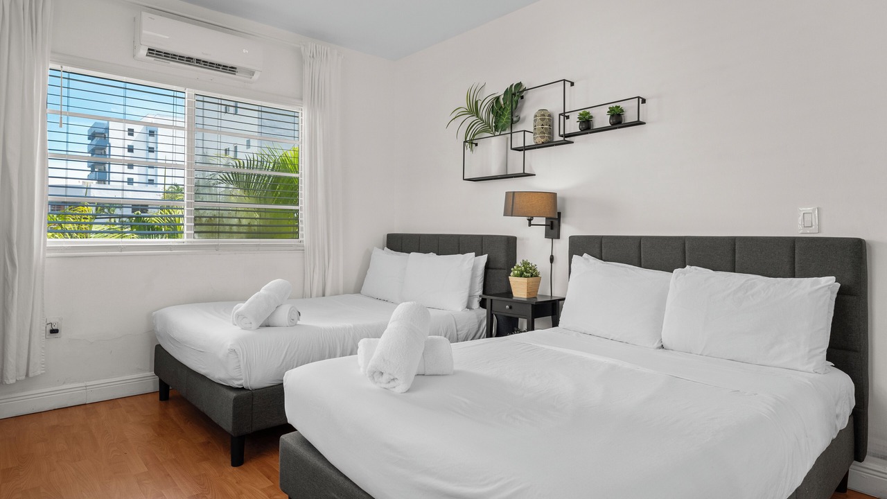 Photo of Bedroom in West Avenue