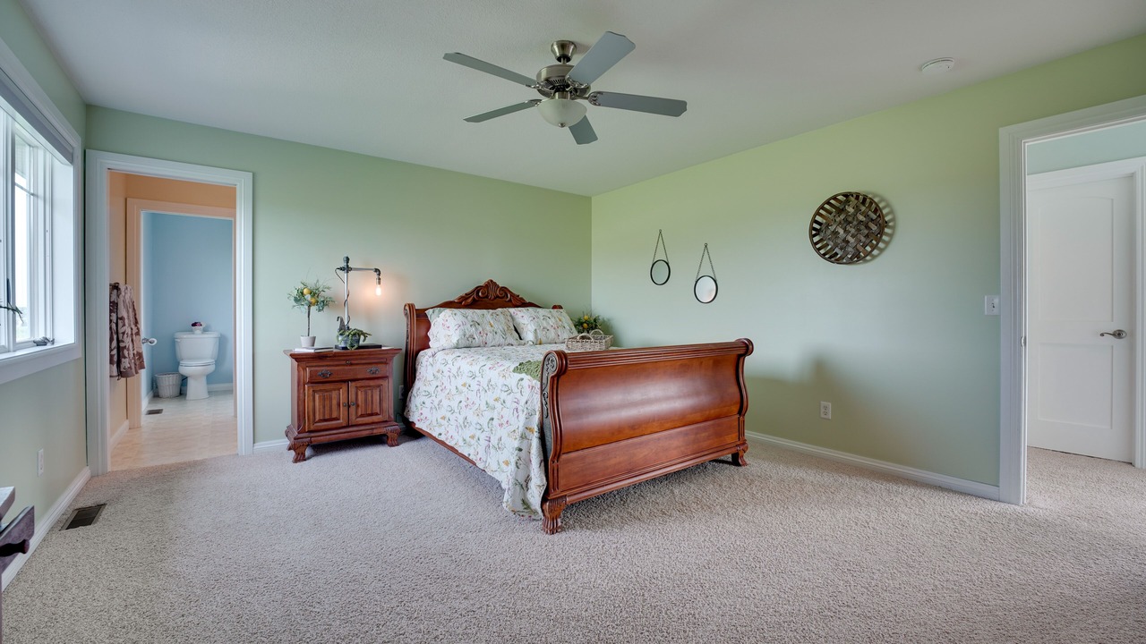 Photo of Bedroom in Shipshewana